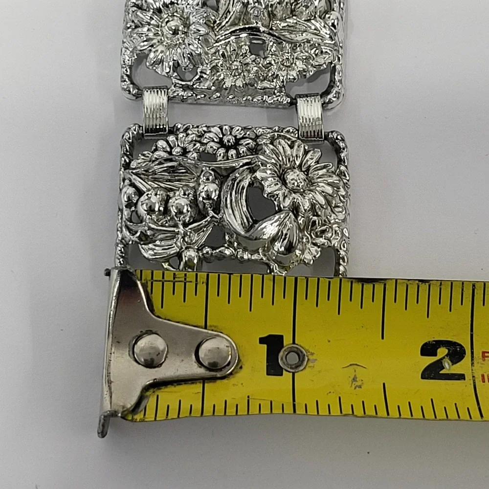 Vintage Sarah Coventry Silver Tone Floral Panel Bracelet Wide Hinged Link Ornate